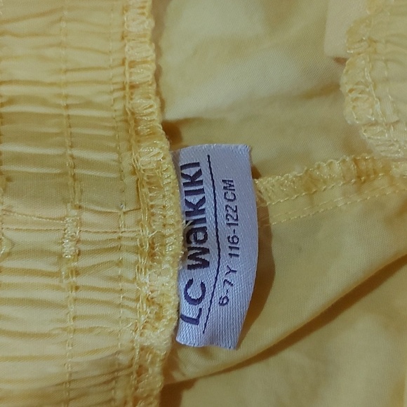 Girl's short - Picture 4 of 6